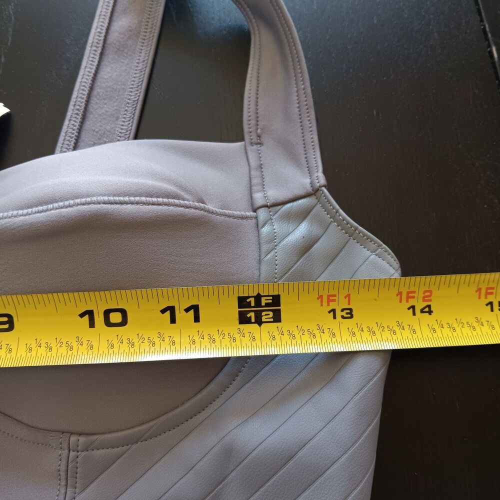 Alo Yoga Airlift Winter Warm Cropped Tank Size M Lightweight activewear jersey - Picture 7 of 9